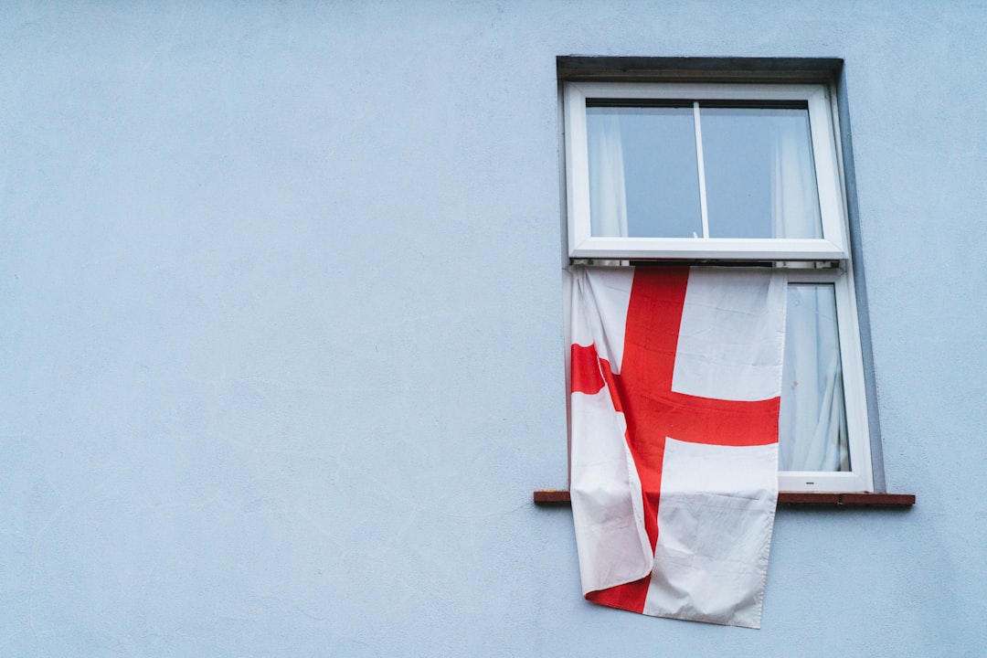 NHS England Halts New Cross-Sex Hormone Prescriptions for Under-18s