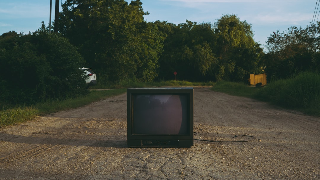 Understanding Broadcast TV Ownership Caps: Regulations, Consolidation, and Consumer Impact